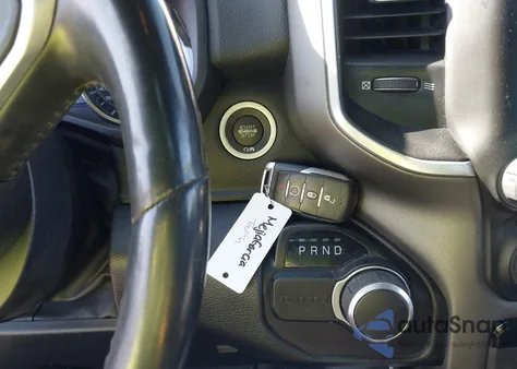 2022 Ram 1500 Big Horn 4X2 6'4 Box z USA, uszkodzony, nr VIN 1C6RREBT4NN274143